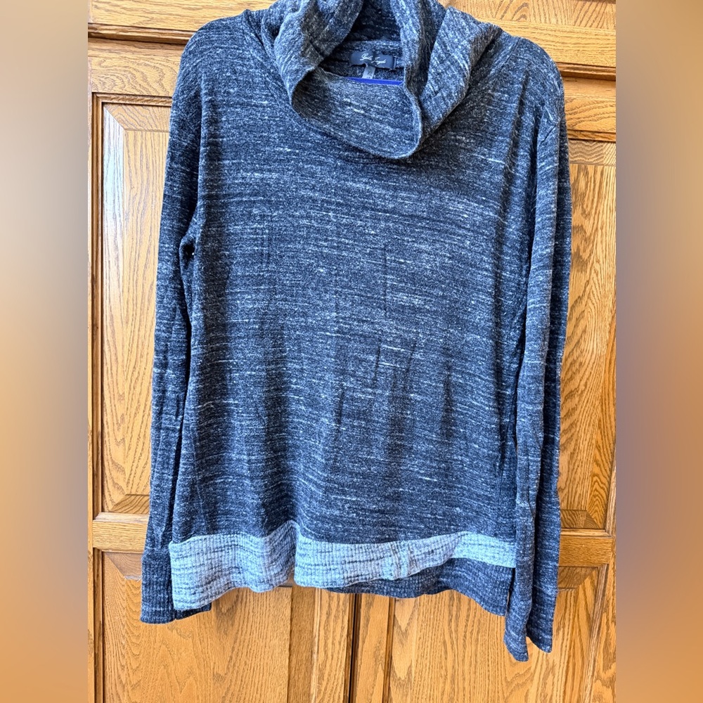 Laila Jayde Pullover Sweater - Picture 2 of 6